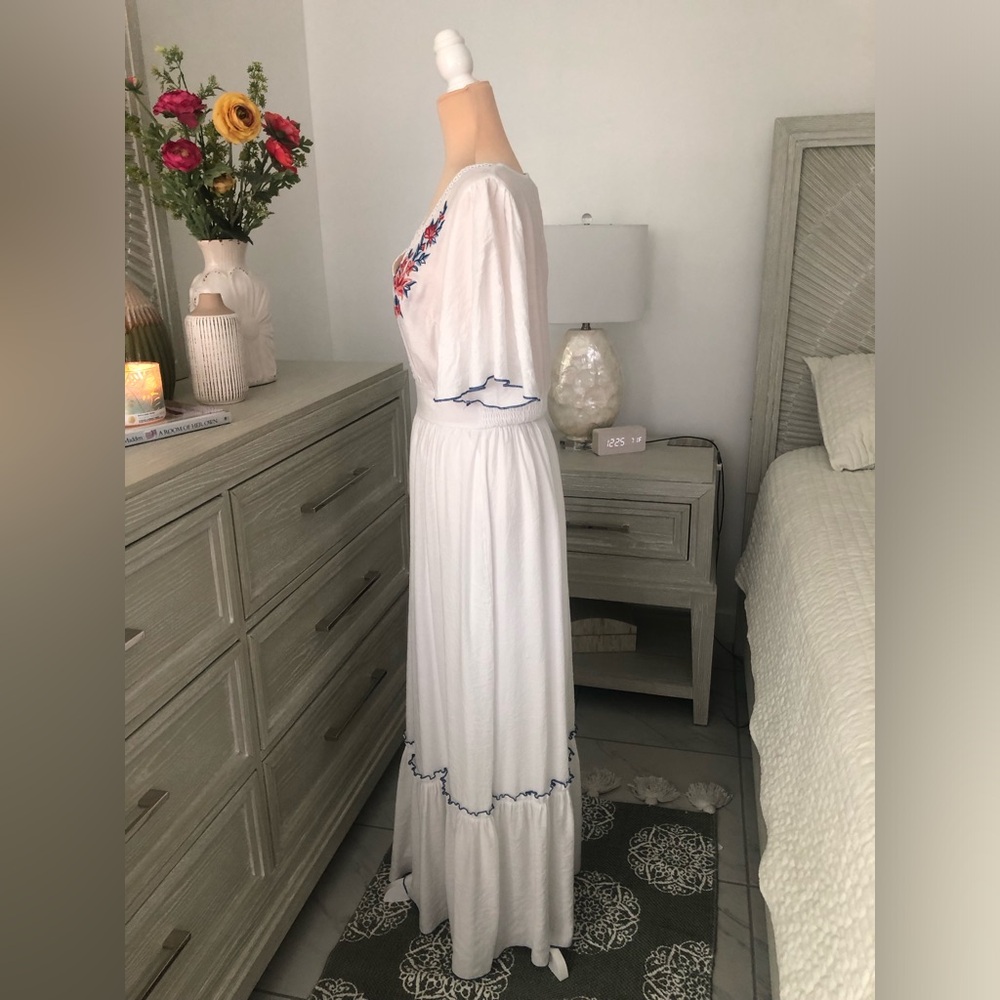 Flying Tomato White and Pink Ruffled Maxi Sundress - Picture 3 of 14